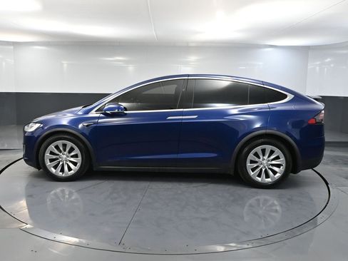 Used 2018 Tesla Model X 100D image 8