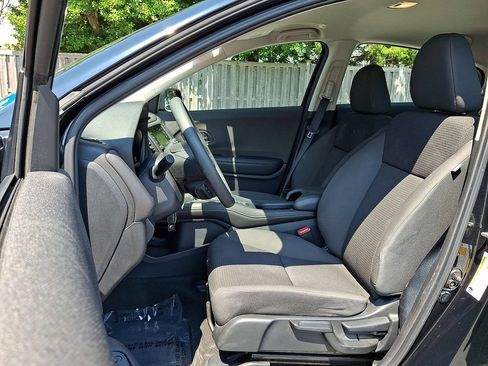 Used 2020 Honda HR-V LX image 14