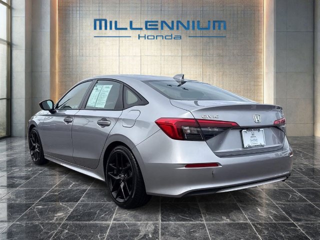 Used 2024 Honda Civic Sport image 3