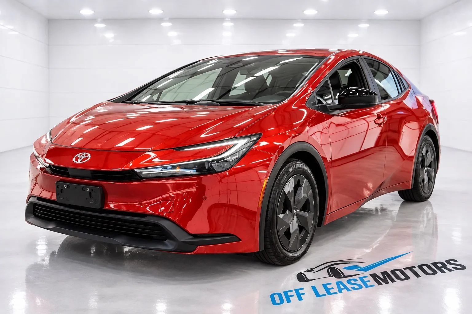 Used 2025 Toyota Prius LE FWD image 1