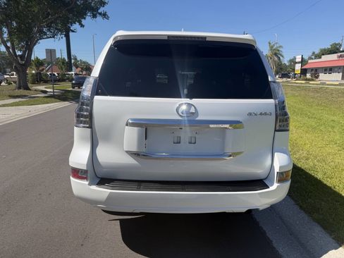 Used 2014 Lexus GX 460 AWD/4WD image 4