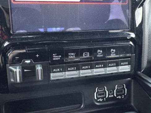 Used 2020 RAM 2500 Laramie image 30