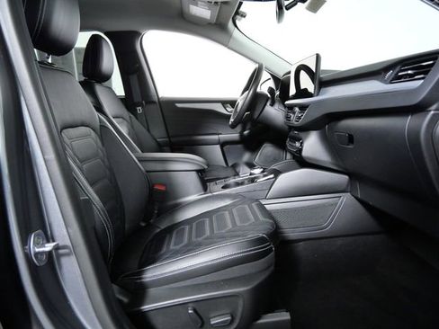 Certified 2023 Ford Escape Platinum w/ Premium Technology Package AWD/4WD image 11