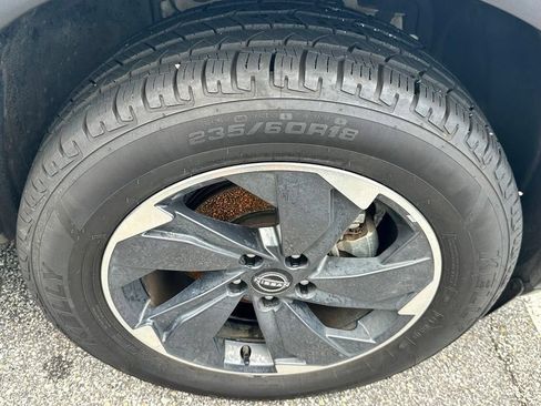 Used 2024 Nissan Rogue SV FWD image 18