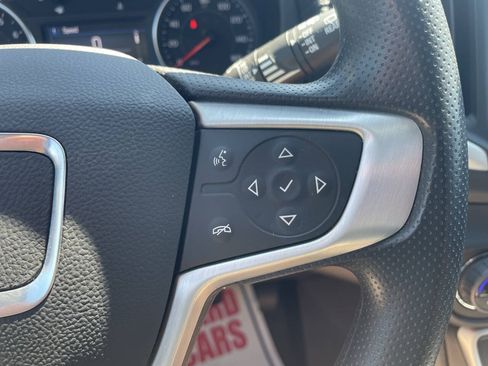 Used 2024 GMC Terrain SLE w/ Driver Convenience Package AWD/4WD image 18