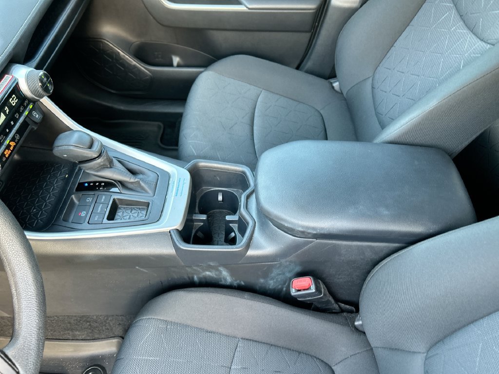 Certified 2025 Toyota RAV4 XLE w/ Convenience Package FWD image 29