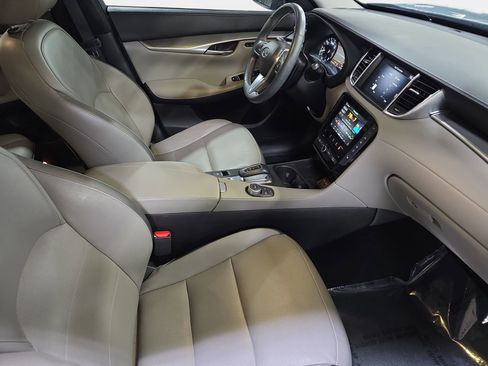 Certified 2023 INFINITI QX50 Luxe image 10