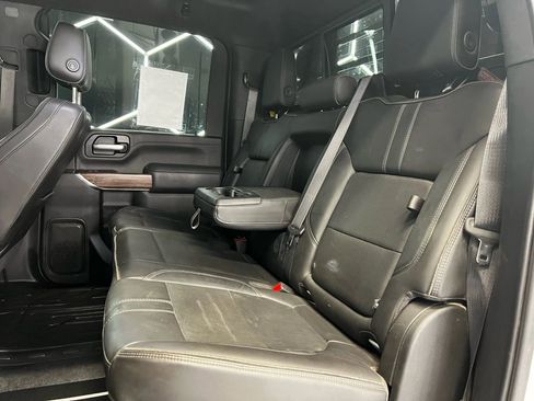 Used 2020 Chevrolet Silverado 3500 High Country w/ Technology Package image 17