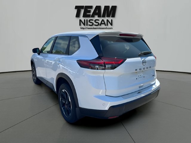 Used 2025 Nissan Rogue SV AWD/4WD image 4