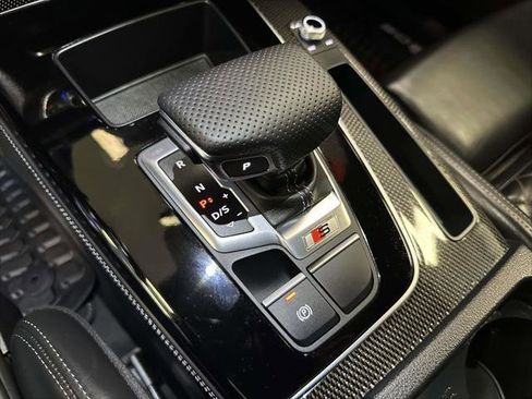 Used 2025 Audi SQ5 Premium Plus w/ Premium Plus Package image 32