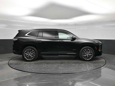 New 2026 Buick Enclave Avenir w/ Super Cruise Package AWD/4WD image 9