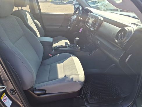 Used 2019 Toyota Tacoma SR w/ SR Convenience Package RWD image 20