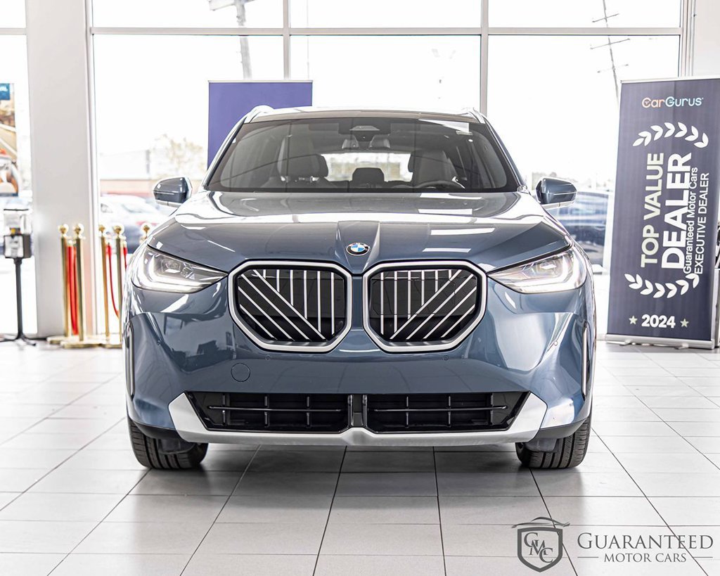 Used 2025 BMW X3 xDrive30i w/ Convenience Package AWD/4WD image 2