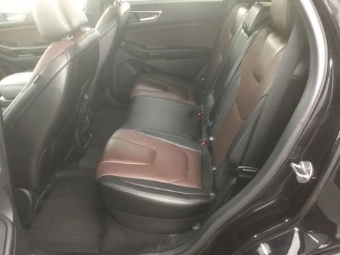 Used 2022 Ford Edge Titanium w/ Equipment Group 301A image 15