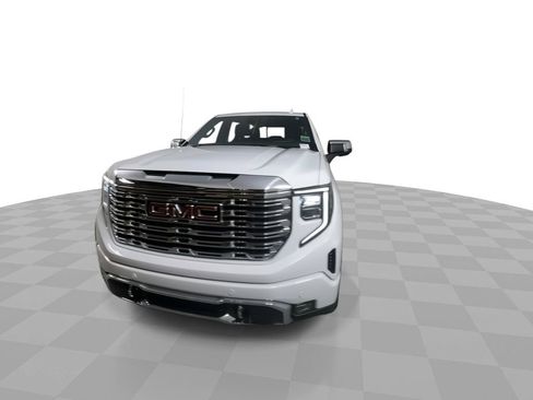 Used 2024 GMC Sierra 1500 Denali w/ Technology Package image 3