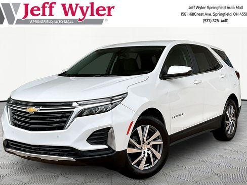 Used 2023 Chevrolet Equinox LT image 1