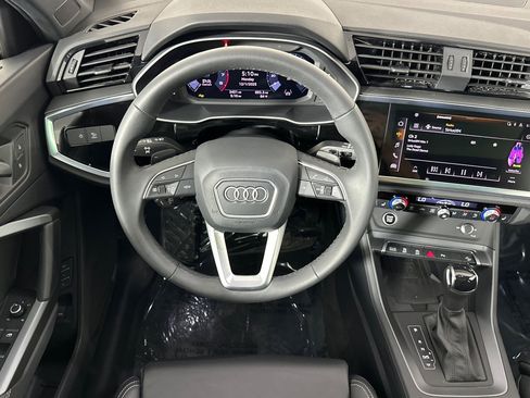 Used 2025 Audi Q3 2.0T Premium w/ Convenience Package image 13