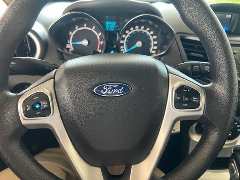Used 2019 Ford Fiesta SE FWD image 54