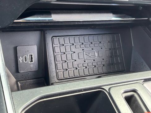 Used 2025 Ford F150 Raptor AWD/4WD image 18