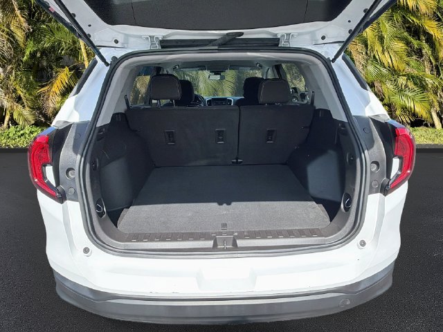 Used 2024 GMC Terrain SLE AWD/4WD image 24