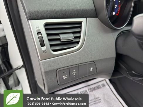 Used 2013 Hyundai Elantra GLS w/ Preferred Pkg image 13