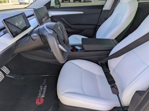 Used 2023 Tesla Model 3 Performance image 23