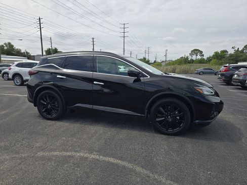 Used 2023 Nissan Murano SV w/ SV Midnight Edition Package FWD image 2