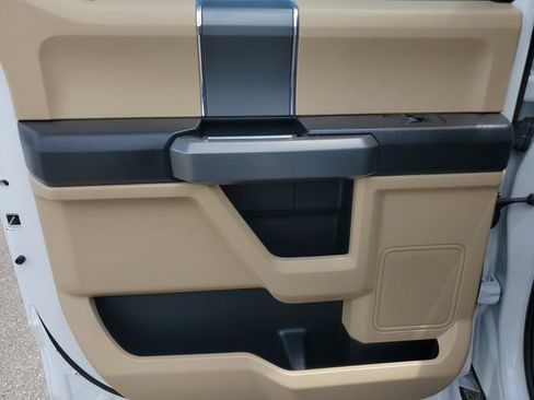 Used 2017 Ford F150 XLT w/ Equipment Group 302A Luxury AWD/4WD image 20