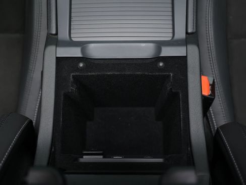 Used 2021 Jaguar F-PACE SVR image 41