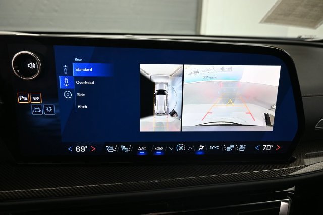 Used 2026 Chevrolet Traverse High Country w/ LPO, Floor Liner Package FWD image 17
