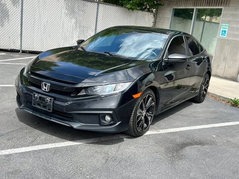 Used 2020 Honda Civic Sport image 2