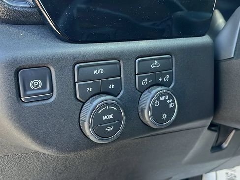 Used 2026 Chevrolet Silverado 1500 LT AWD/4WD image 11