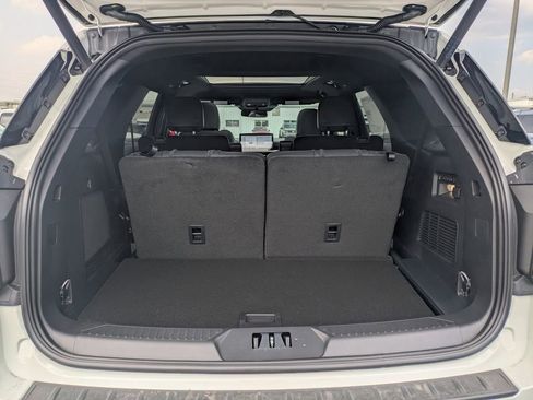 New 2026 Ford Explorer ST RWD image 12
