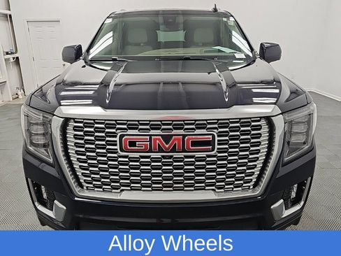 Used 2022 GMC Yukon Denali AWD/4WD image 3