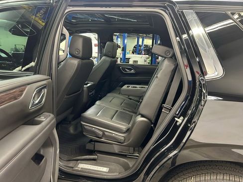 Used 2021 Chevrolet Tahoe LT w/ LT Signature Package AWD/4WD image 18