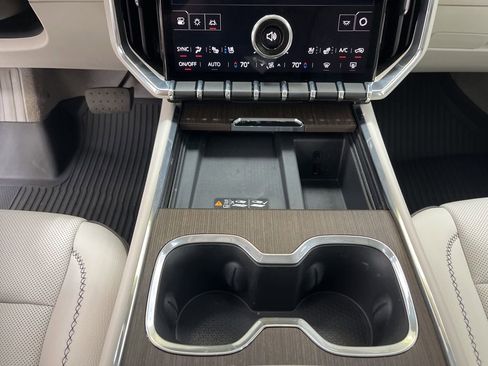 Used 2024 GMC Acadia Denali w/ Super Cruise Package image 28