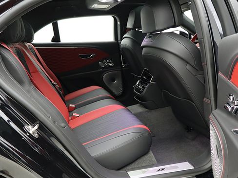 Certified 2023 Bentley Flying Spur S V8 AWD/4WD image 40