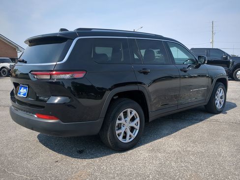 Used 2021 Jeep Grand Cherokee L Limited AWD/4WD image 3