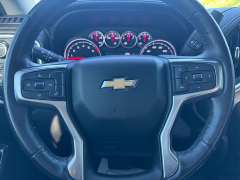 Used 2021 Chevrolet Silverado 1500 LTZ w/ Z71 Off-Road Package AWD/4WD image 9
