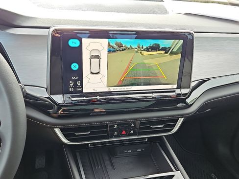 New 2026 Volkswagen Atlas Cross Sport SE image 17