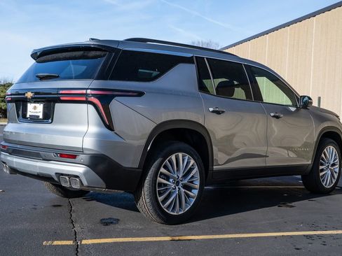 New 2026 Chevrolet Traverse LT image 7