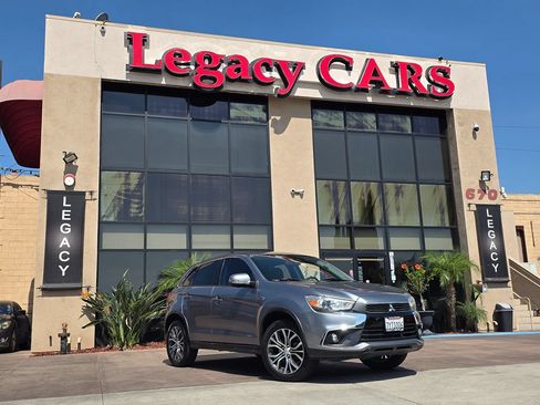 Used 2017 Mitsubishi Outlander Sport SE FWD image 2