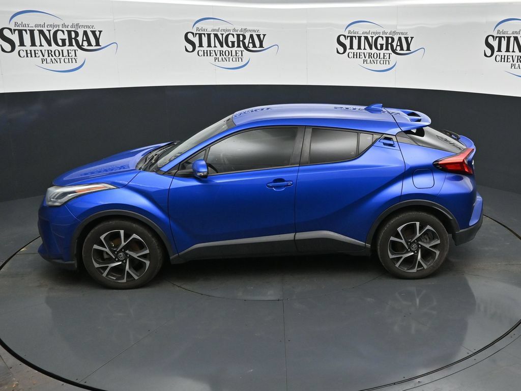 Used 2021 Toyota C-HR XLE FWD image 21
