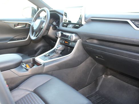 Used 2021 Toyota RAV4 XSE image 45