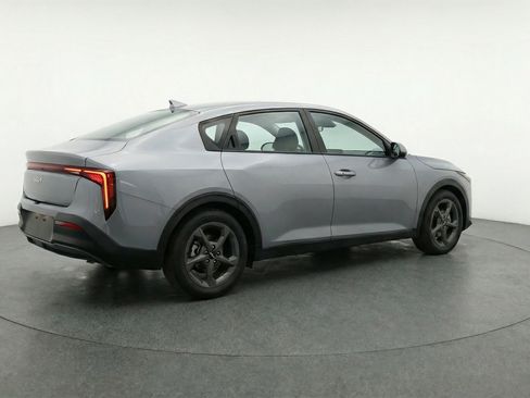 Used 2025 Kia K4 FWD image 9