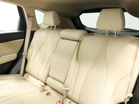 Used 2019 Acura RDX SH-AWD Technology Pkg Sport Ut image 3