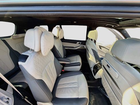 Used 2024 BMW X7 xDrive40i w/ Executive Package AWD/4WD image 29