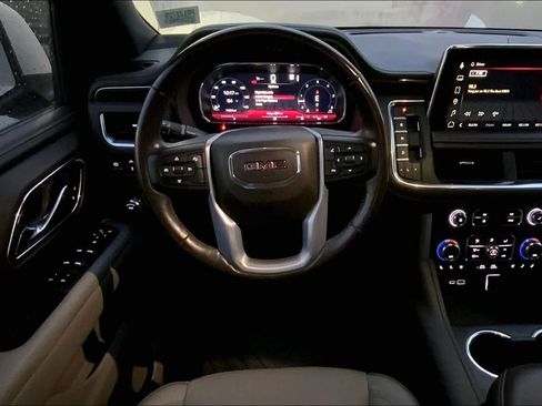 Used 2023 GMC Yukon SLT image 5