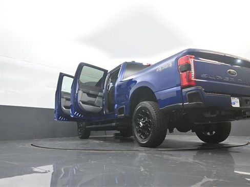 New 2026 Ford F250 XLT w/ XLT Premium Package image 39