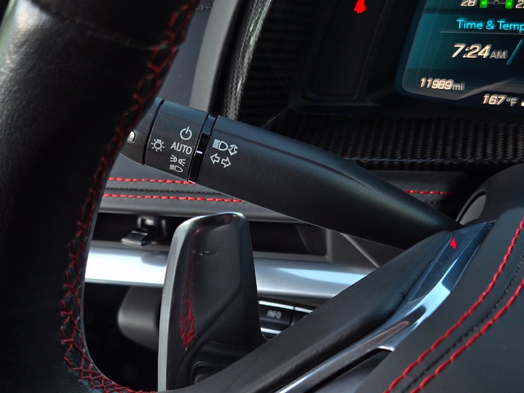 Used 2021 Chevrolet Corvette Stingray Premium Cpe w/ Z51 Performance Package RWD image 39